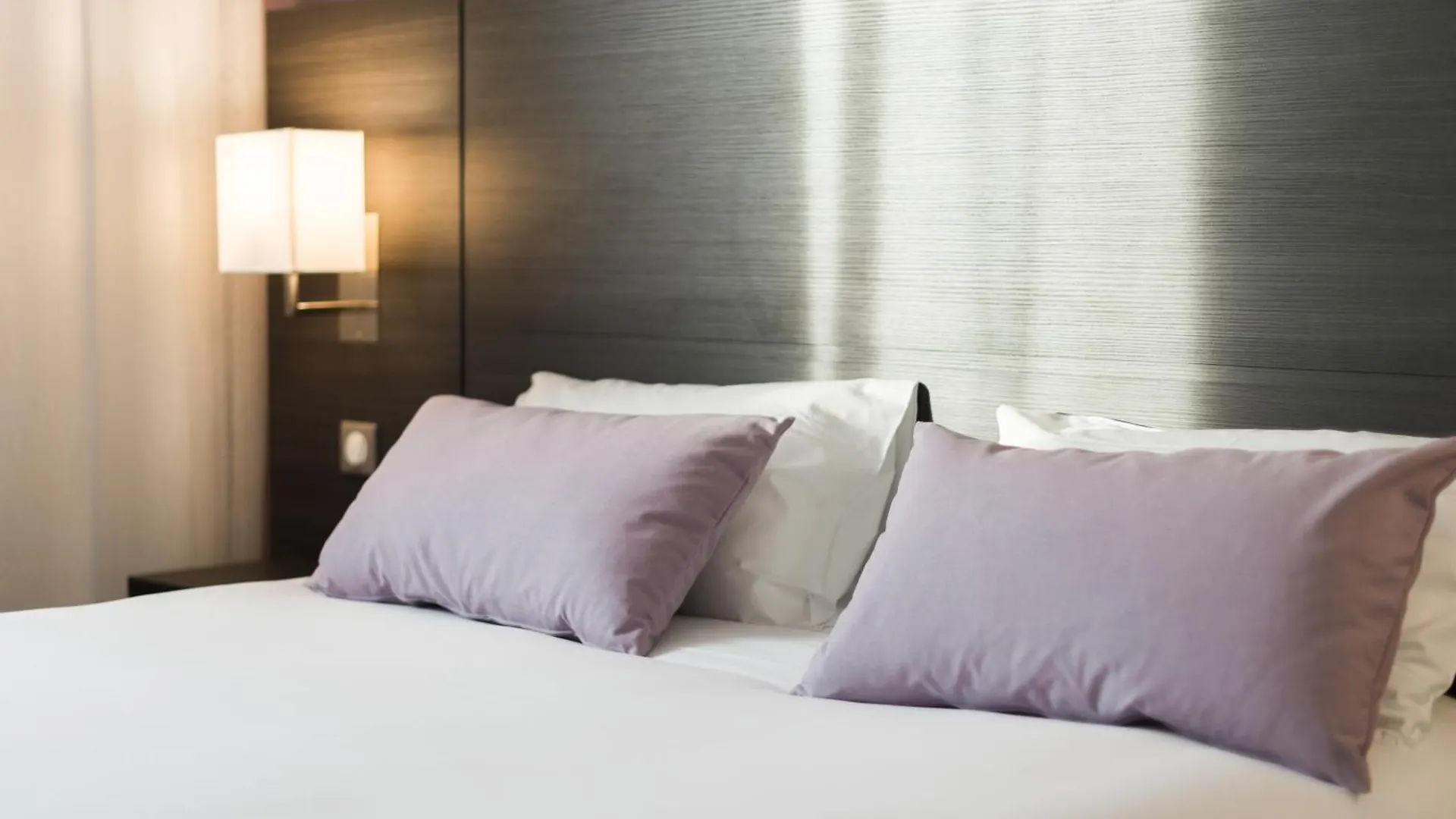 Hotel Eurocentre 3* Toulouse Nord Castelnau-dʼEstrétefonds